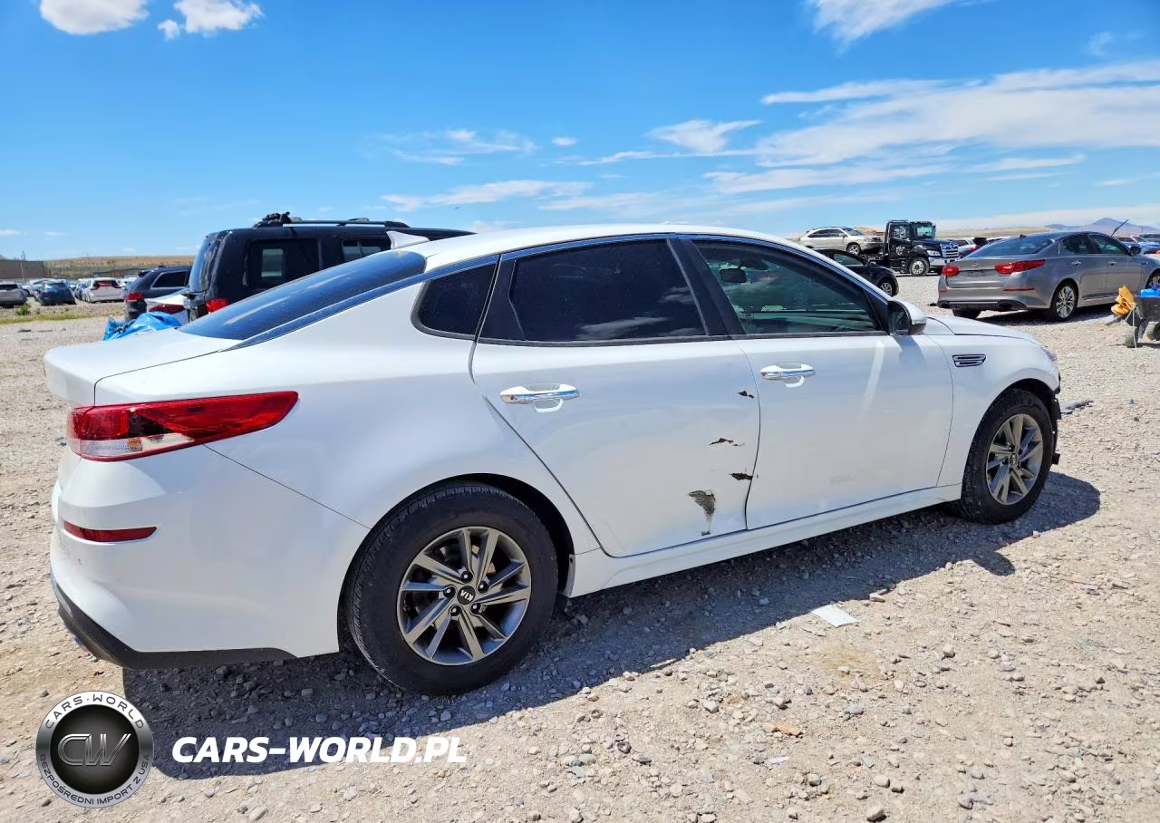 2019 Kia Optima Lx VIN:5XXGT4L34KG339932 - 3