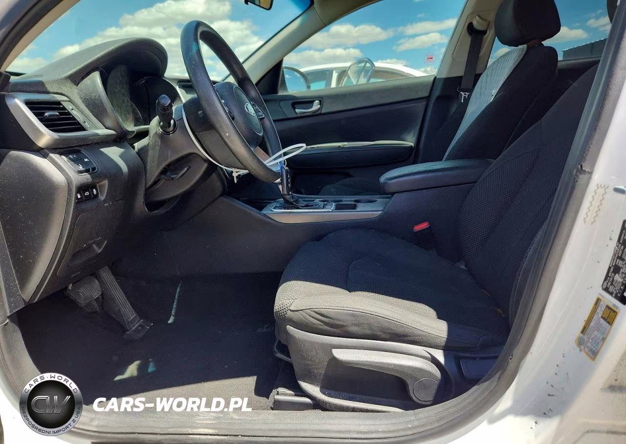2019 Kia Optima Lx VIN:5XXGT4L34KG339932 - 7