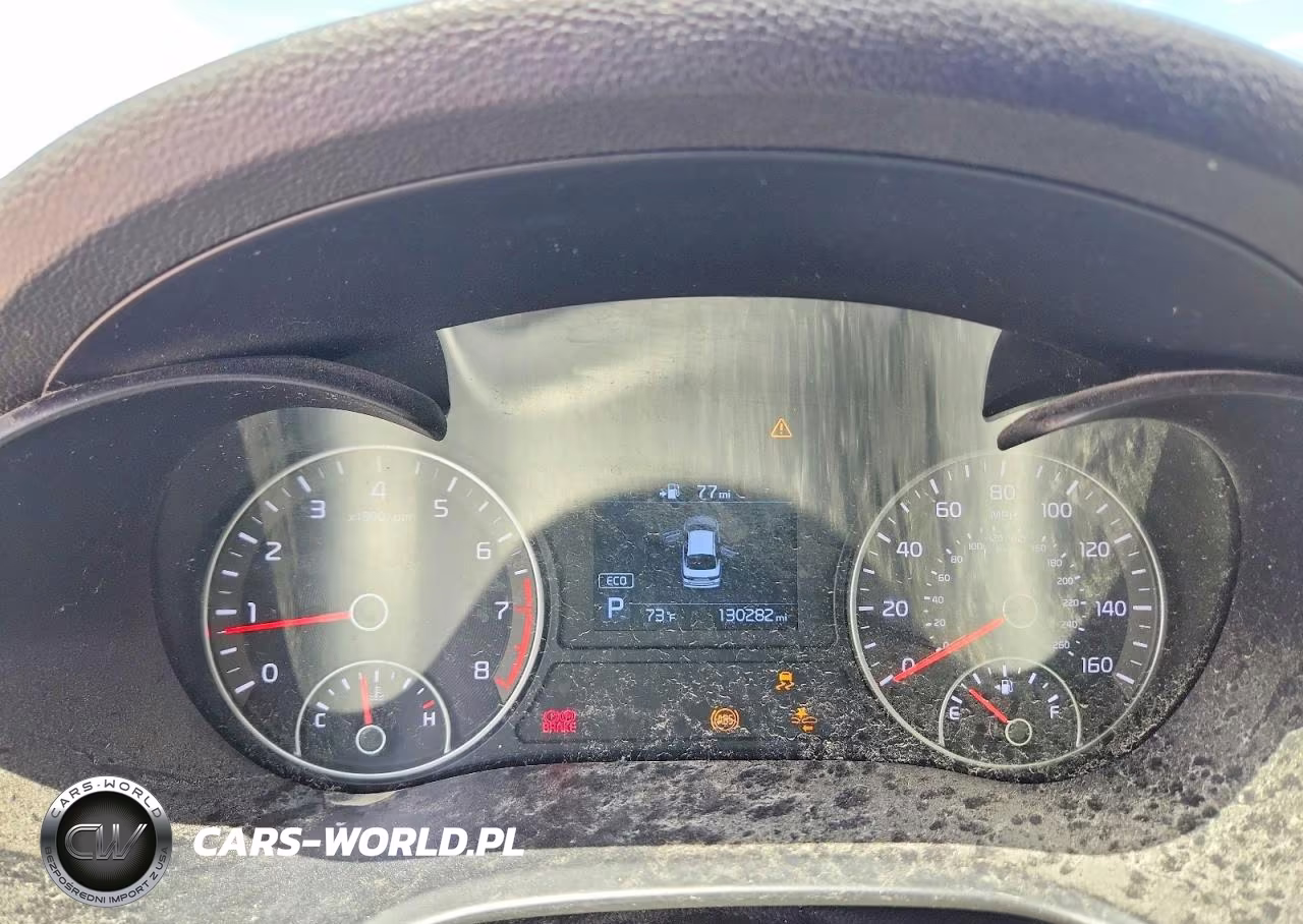 2019 Kia Optima Lx VIN:5XXGT4L34KG339932 - 9