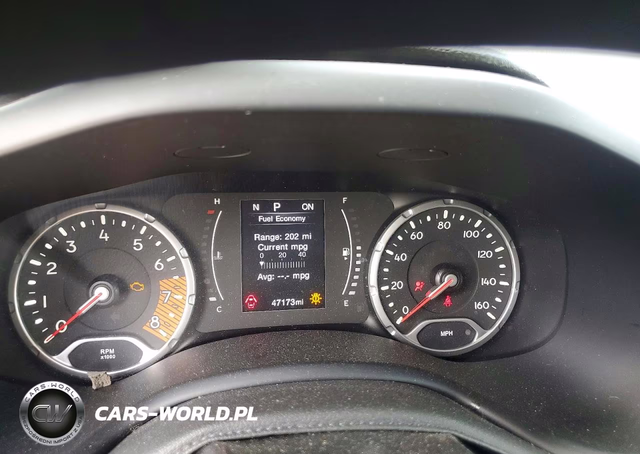2021 Jeep Renegade Sport VIN:ZACNJDAB9MPM30326 - 9