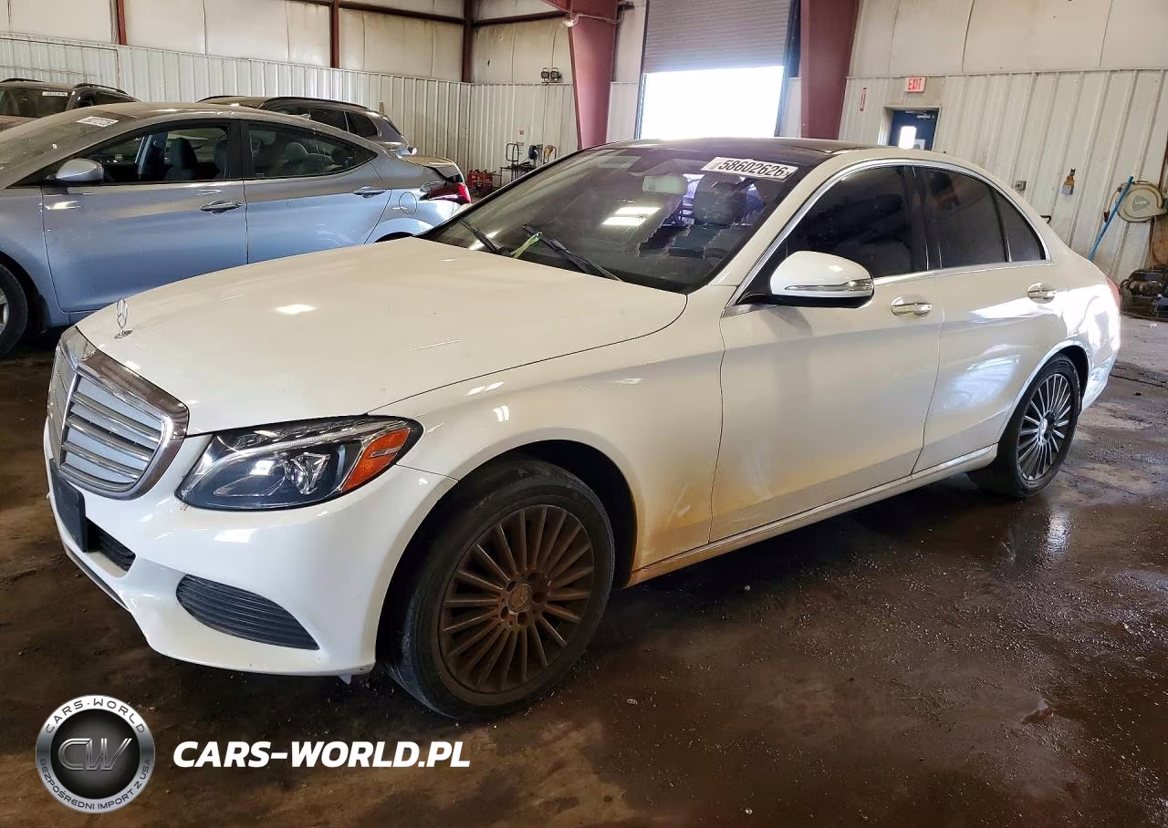 2015 Mercedes-Benz C 300 4Matic – zdjęcie 1 z 12
