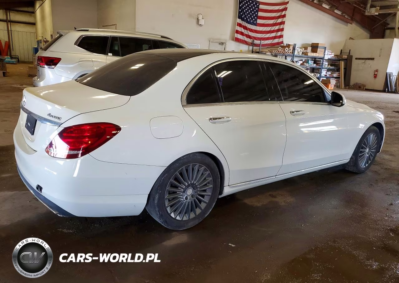 2015 Mercedes-Benz C 300 4Matic VIN:55SWF4KB9FU009237 - 3