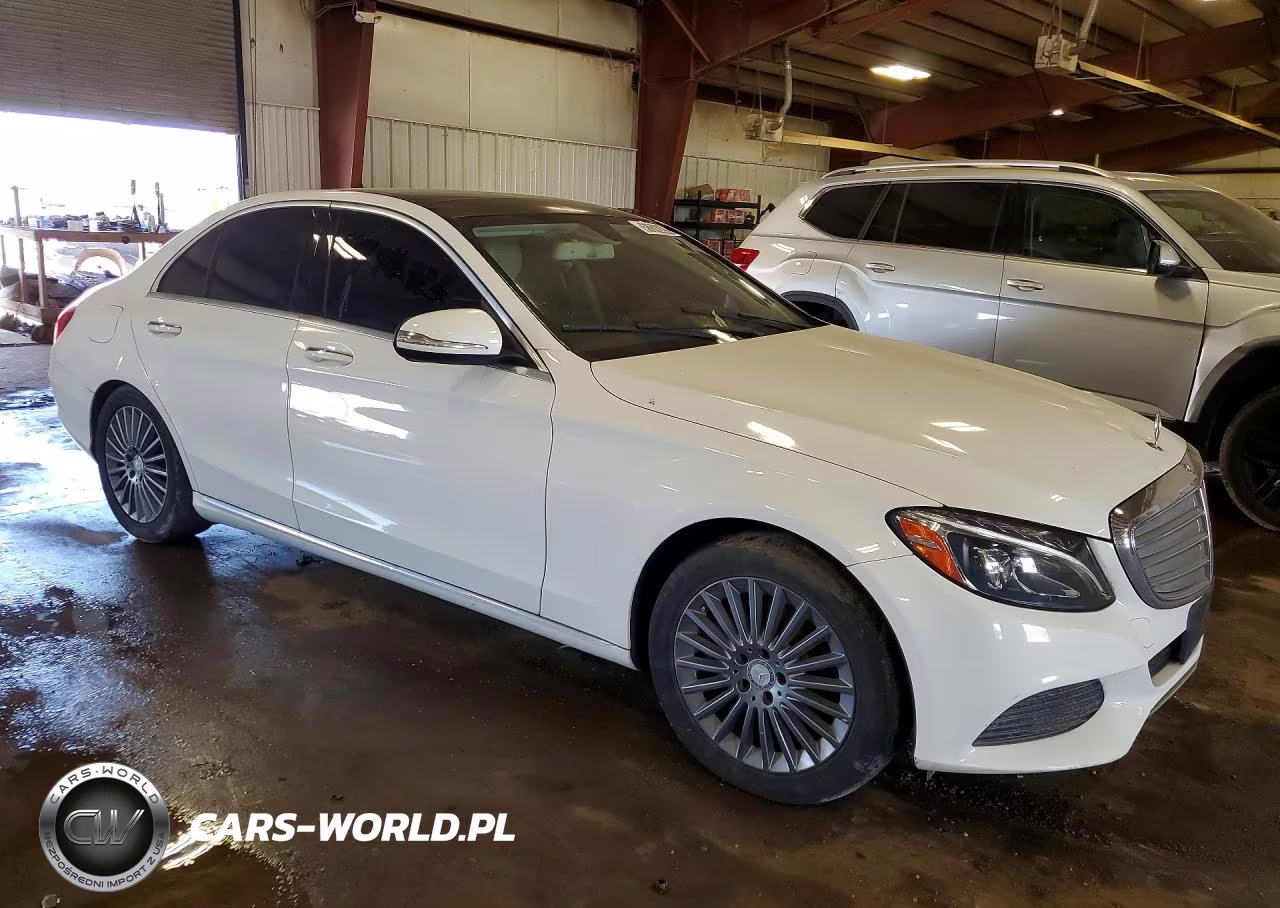 2015 Mercedes-Benz C 300 4Matic VIN:55SWF4KB9FU009237 - 4