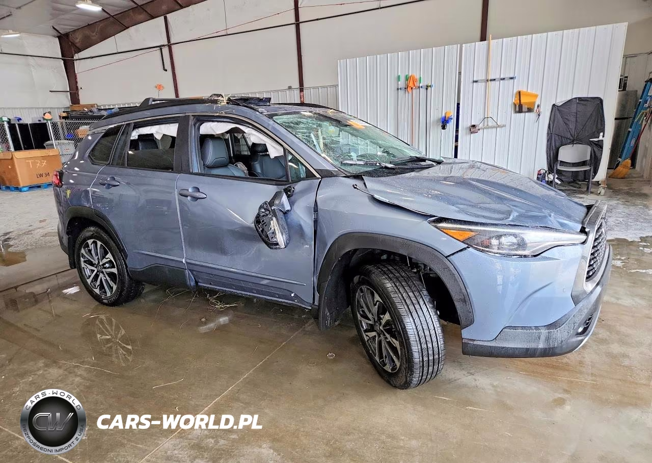 2024 Toyota Corolla Cross Xle VIN:7MUDAABG4RV116509 - 4