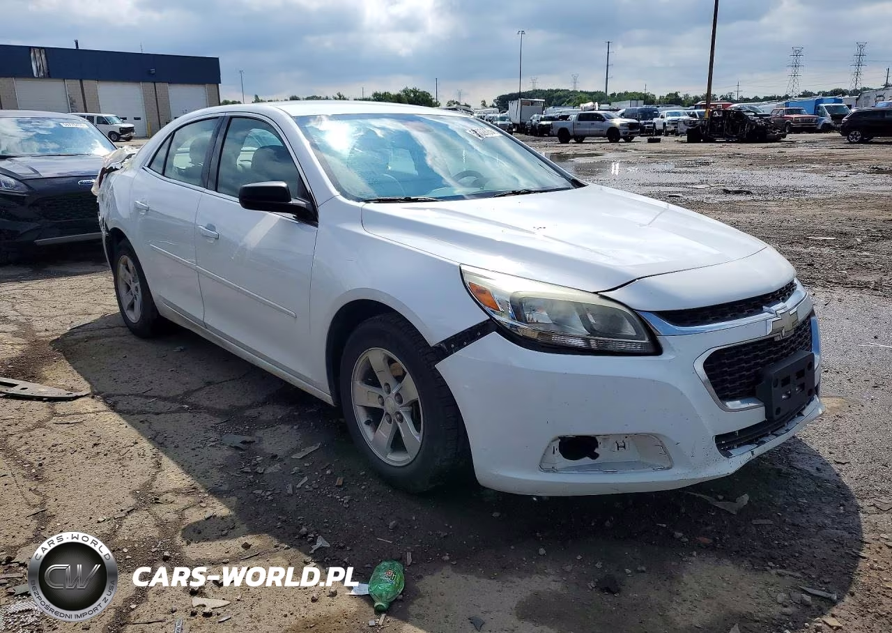 2015 Chevrolet Malibu Ls VIN:1G11B5SL1FF138003 - 4