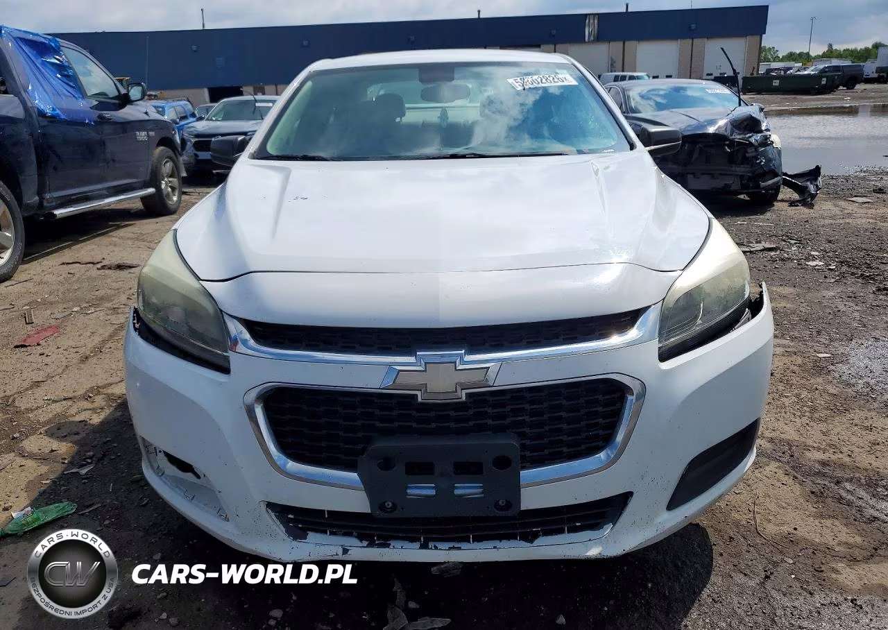 2015 Chevrolet Malibu Ls VIN:1G11B5SL1FF138003 - 5