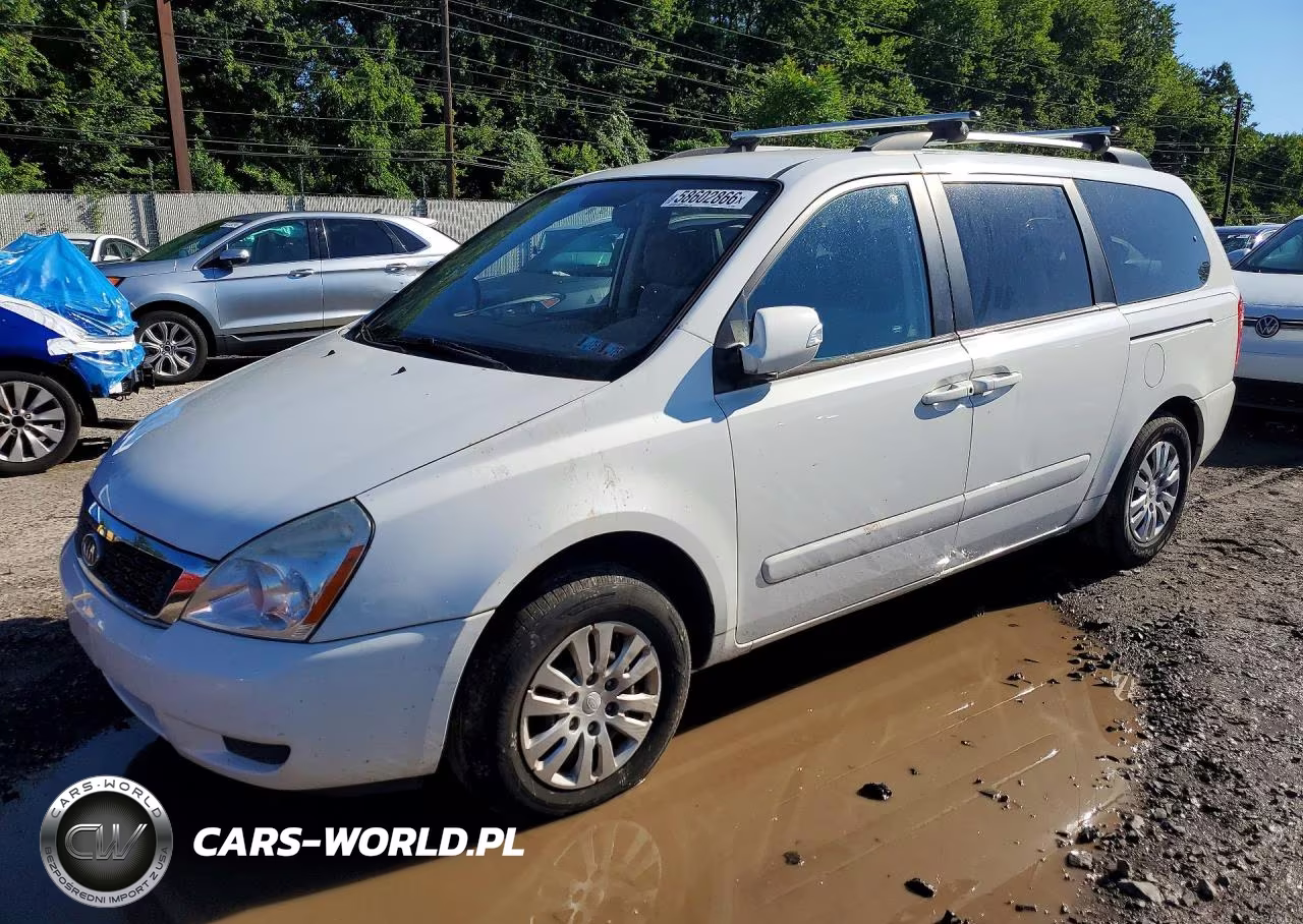 2012 Kia Sedona Lx