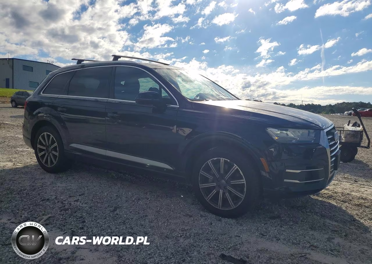 2017 Audi Q7 Premium Plus VIN:WA1LAAF79HD016930 - 4