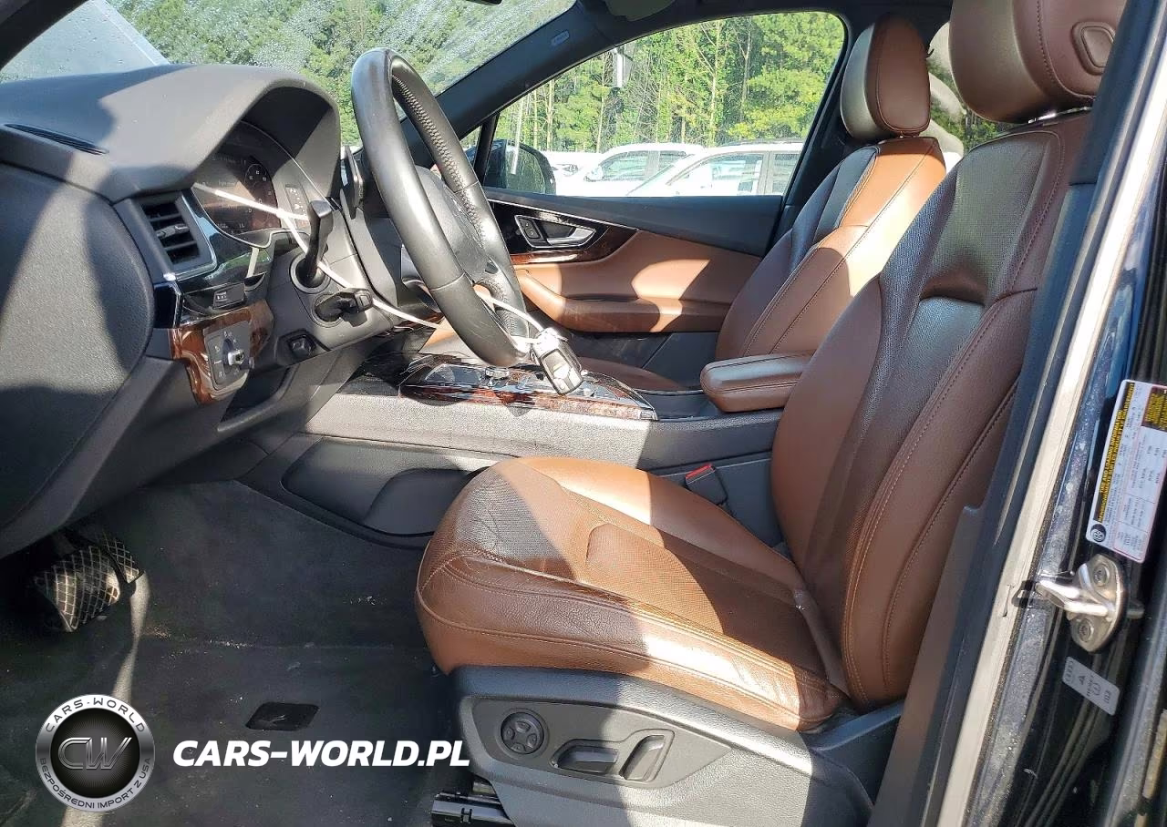 2017 Audi Q7 Premium Plus VIN:WA1LAAF79HD016930 - 7