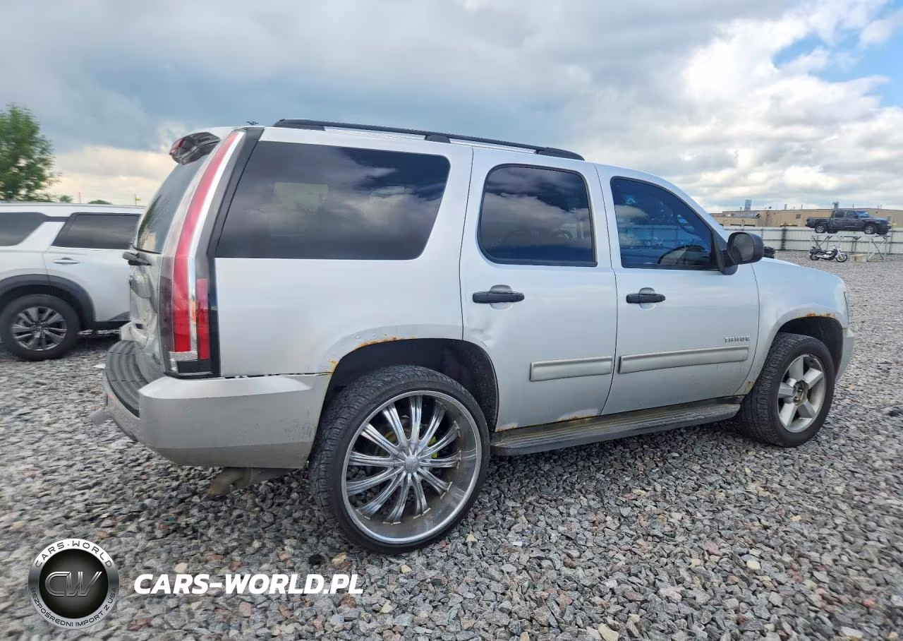 2010 Chevrolet Tahoe K1500 Ls VIN:1GNUKAE05AR142777 - 3
