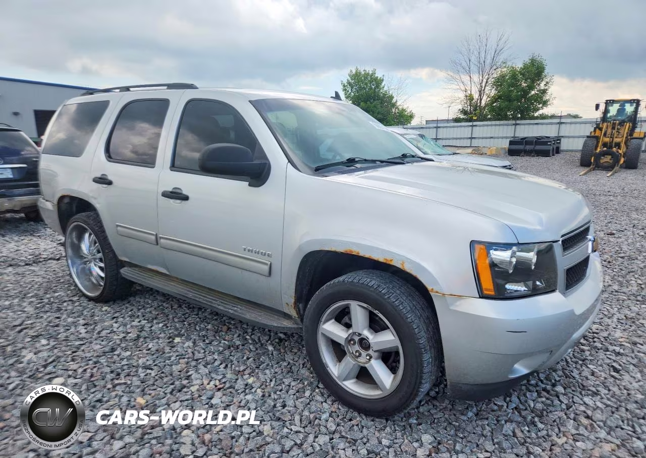 2010 Chevrolet Tahoe K1500 Ls VIN:1GNUKAE05AR142777 - 4