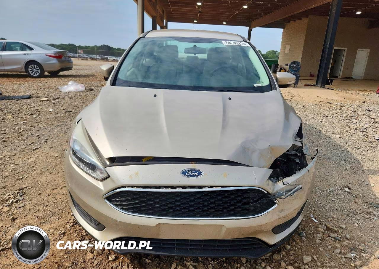 2017 Ford Focus VIN:1FADP3F24HL312197 - 5
