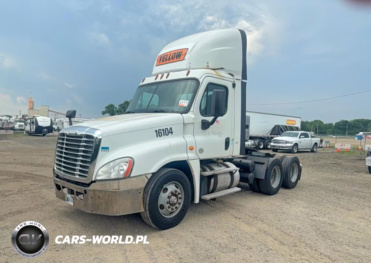 2016 Freightliner Cascadia Semi Truck VIN:3AKGGEDV5GDHC5017 - 2