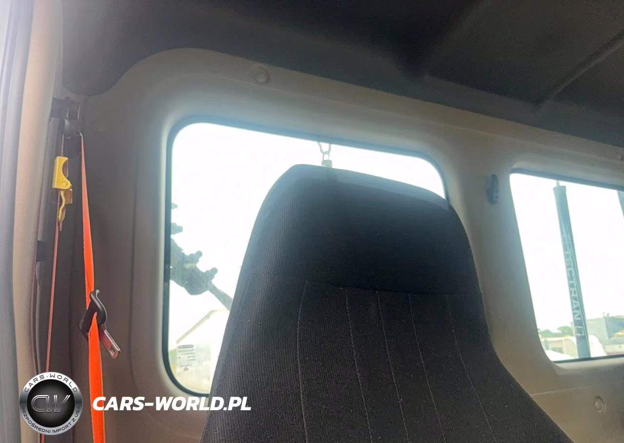 2016 Freightliner Cascadia Semi Truck VIN:3AKGGEDV5GDHC5017 - 6