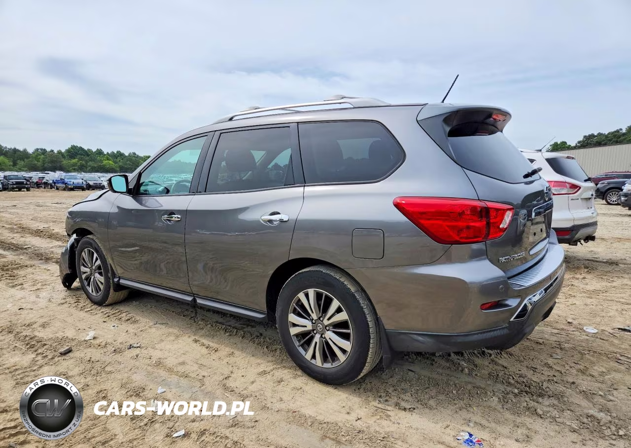2017 Nissan Pathfinder VIN:5N1DR2MM4HC627922 - 2