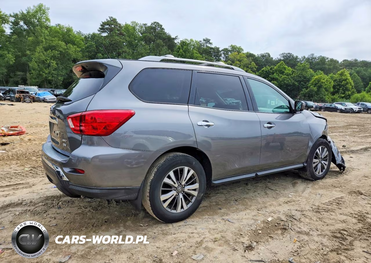 2017 Nissan Pathfinder VIN:5N1DR2MM4HC627922 - 3