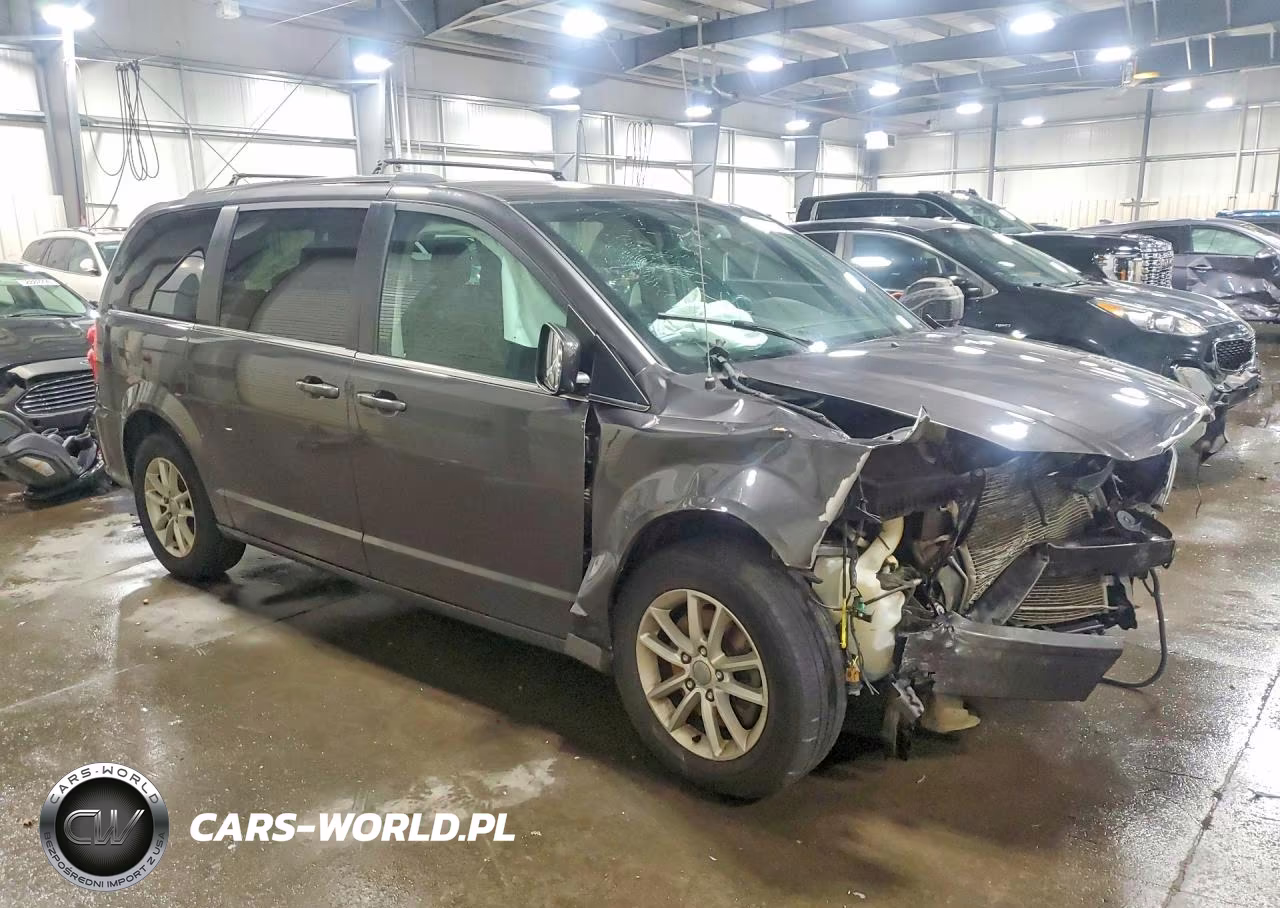 2018 Dodge Grand Caravan Sxt VIN:2C4RDGCG9JR253337 - 4