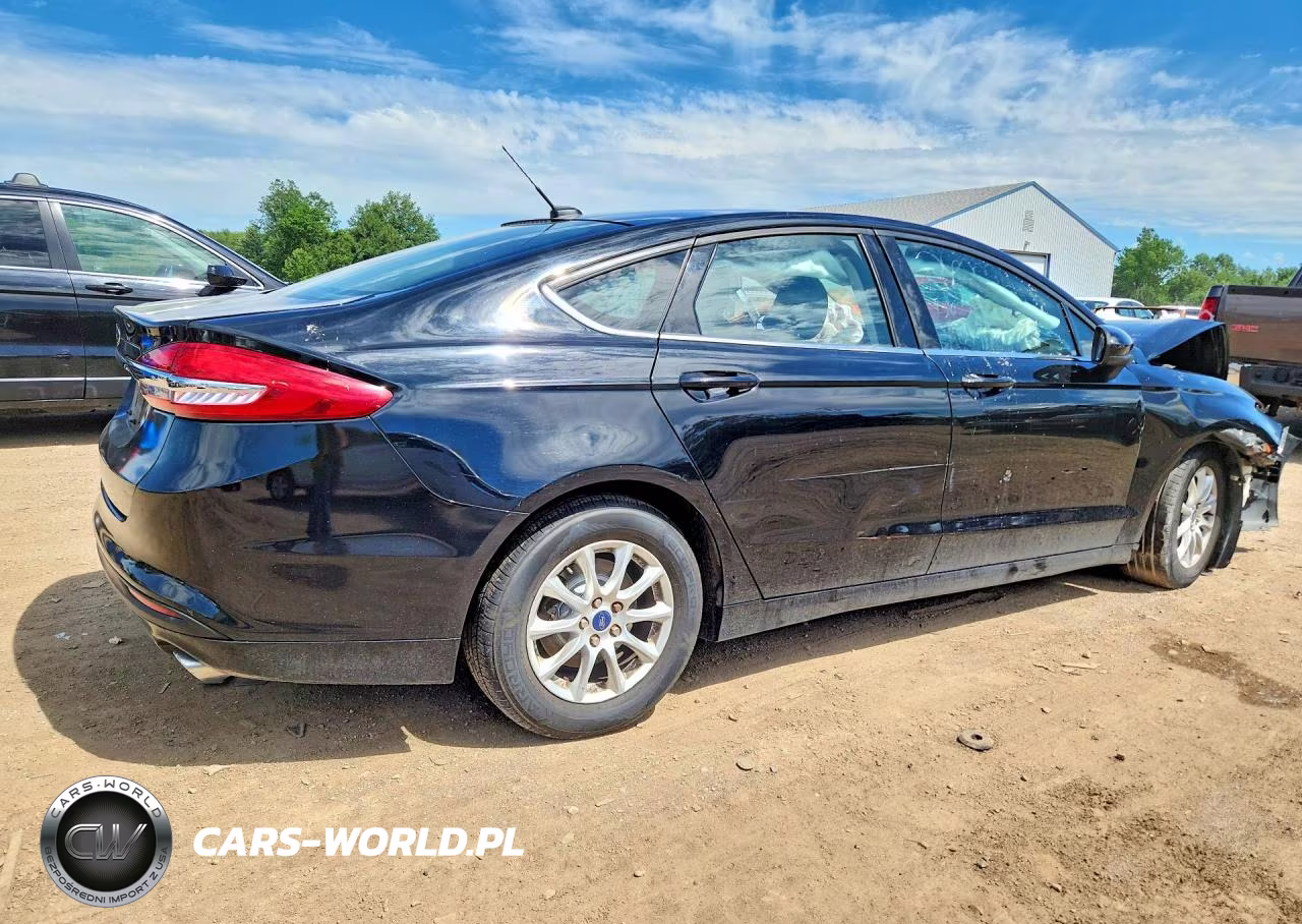 2017 Ford Fusion S VIN:3FA6P0G77HR328381 - 3