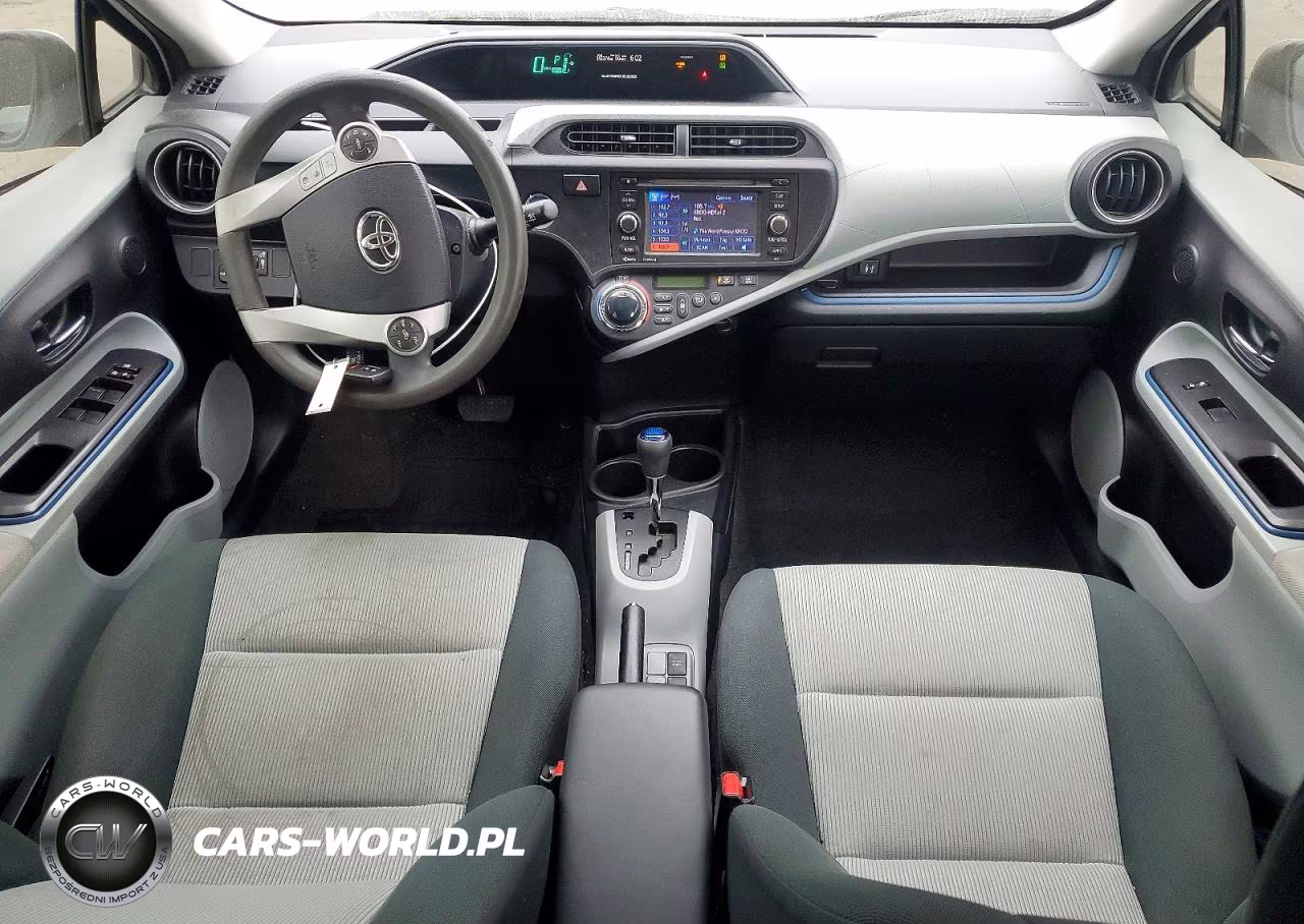 2012 Toyota Prius C Three VIN:JTDKDTB34C1018070 - 8