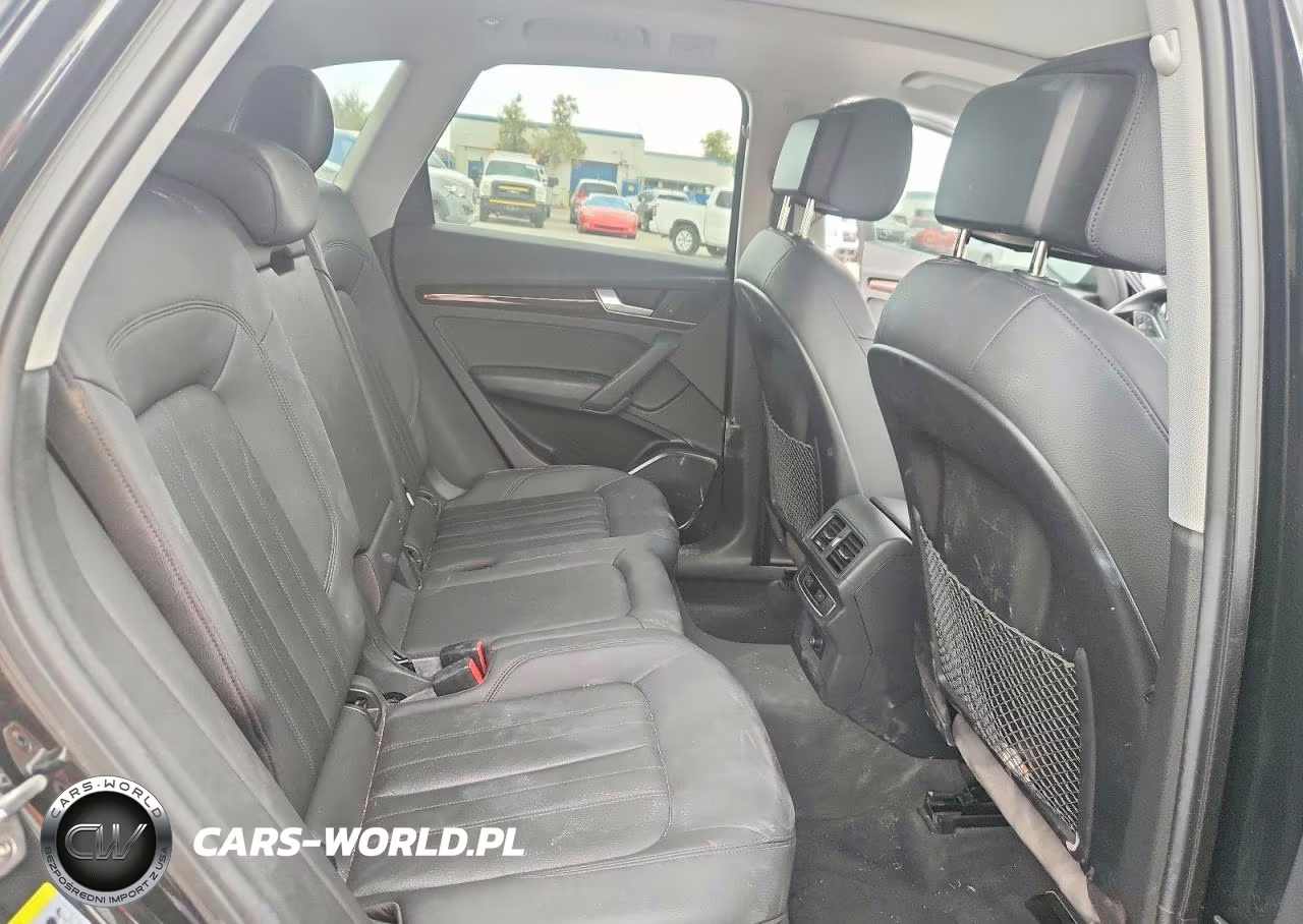 2020 Audi Q5 Premium VIN:WA1ANAFY4L2019890 - 10