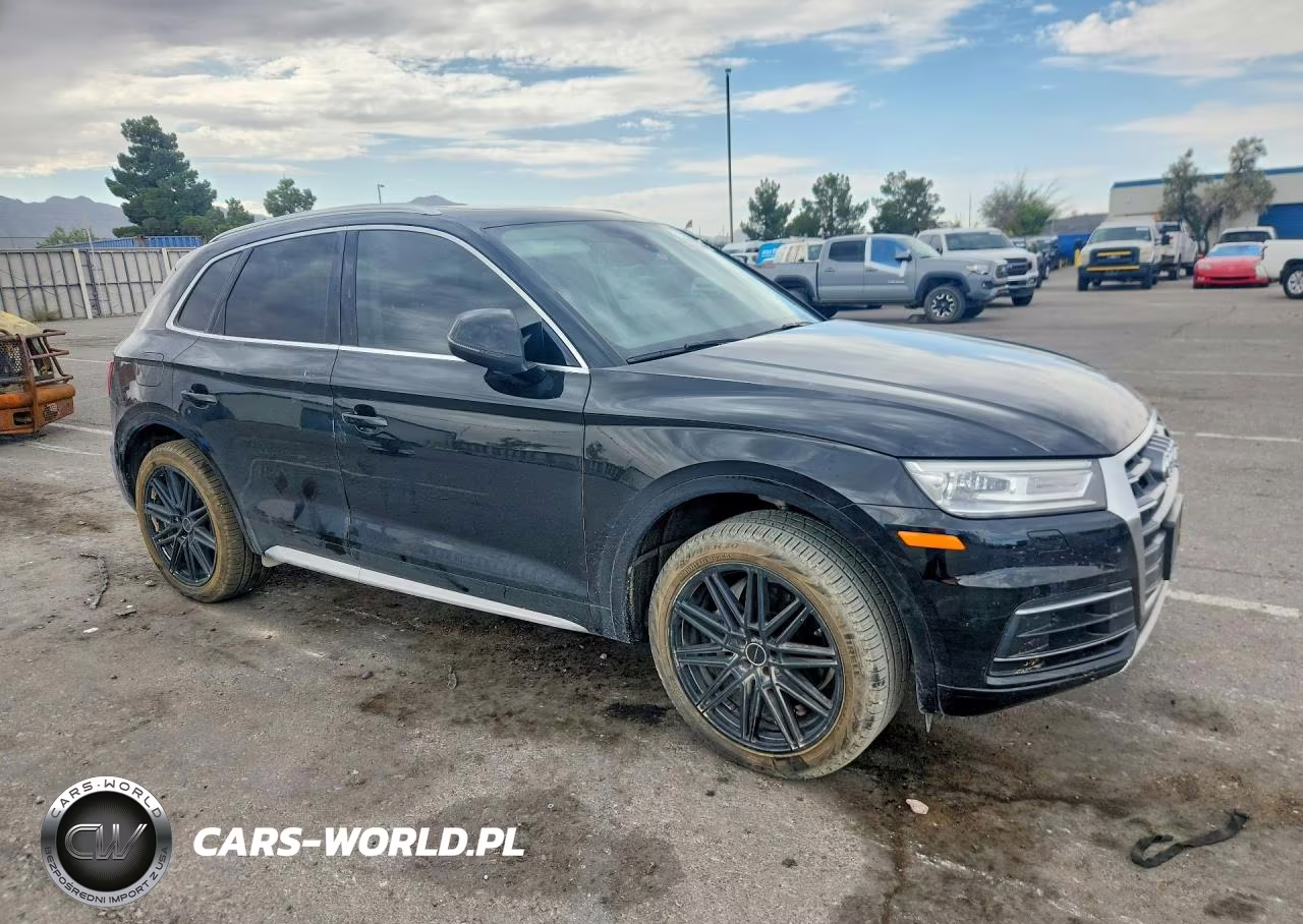 2020 Audi Q5 Premium VIN:WA1ANAFY4L2019890 - 4