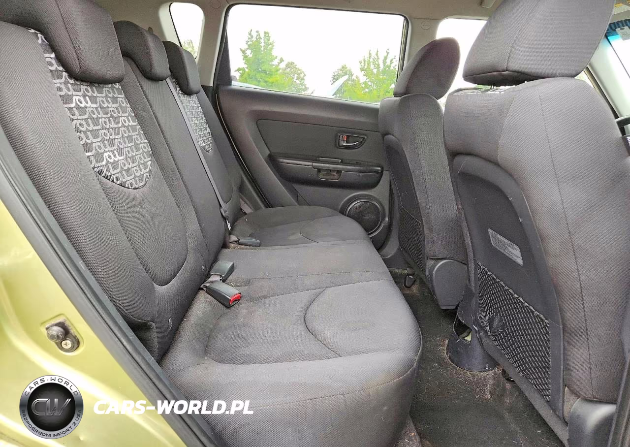 2010 Kia Soul + VIN:KNDJT2A27A7107319 - 10