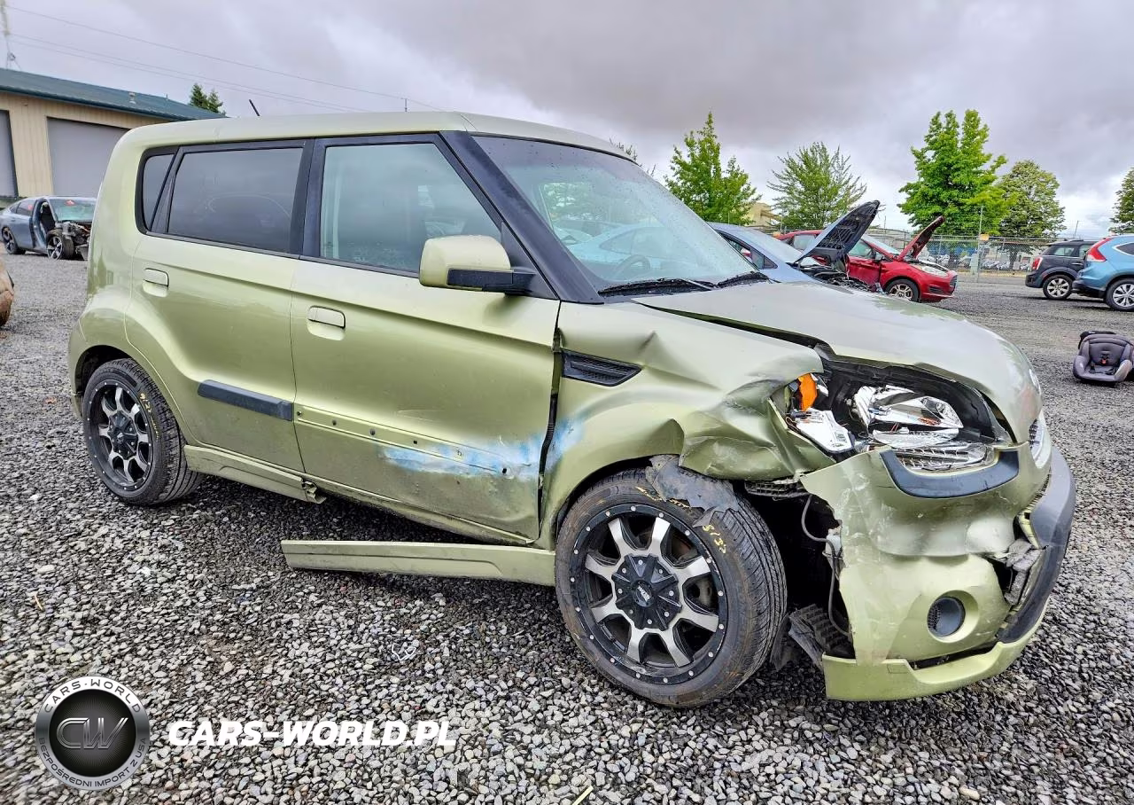 2010 Kia Soul + VIN:KNDJT2A27A7107319 - 4