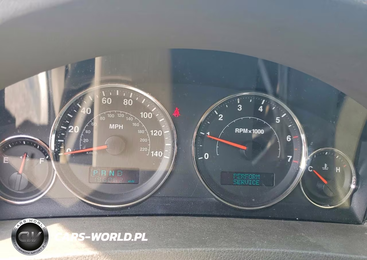 2007 Jeep Grand Cherokee Laredo VIN:1J8GS48K47C678595 - 9