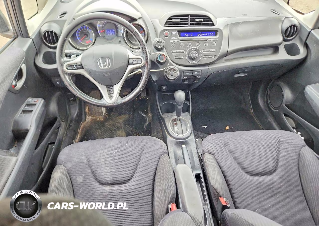 2013 Honda Fit Sport VIN:JHMGE8H53DC073431 - 8