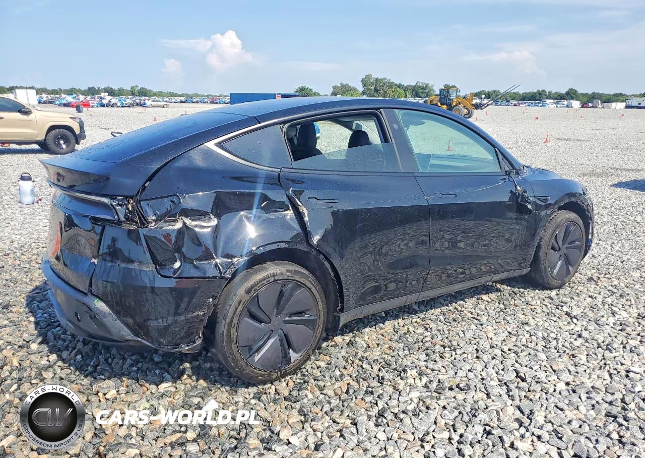 2026 Tesla Model Y VIN:7SAYGDED6TF381394 - 3