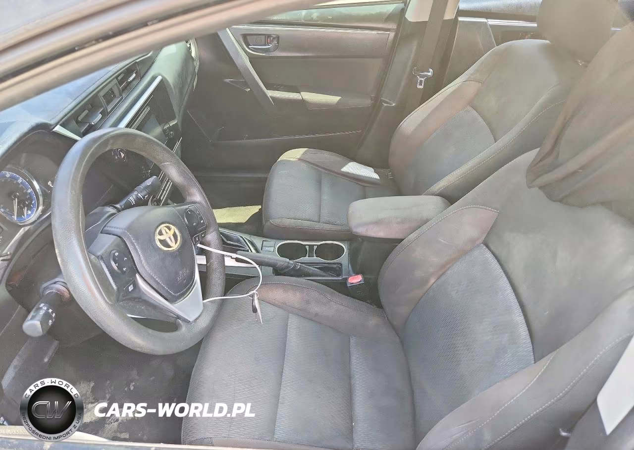 2018 Toyota Corolla Le VIN:5YFBURHE3JP802048 - 7