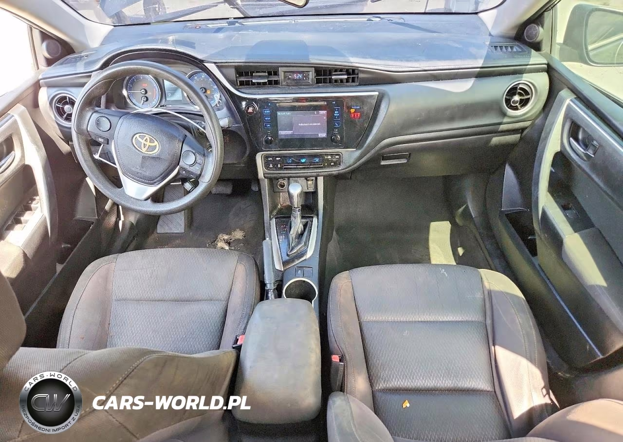 2018 Toyota Corolla Le VIN:5YFBURHE3JP802048 - 8