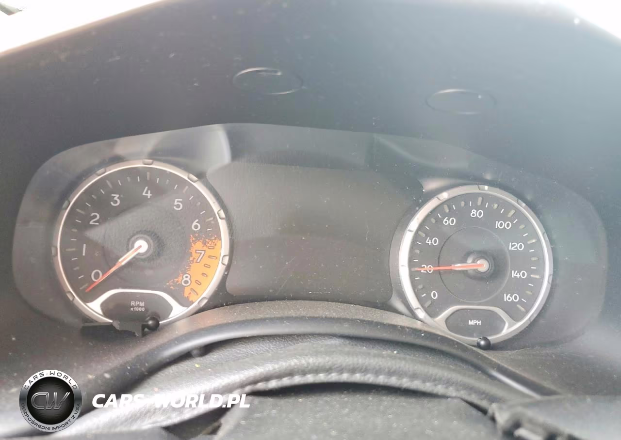 2015 Jeep Renegade Trailhawk VIN:ZACCJBCTXFPB27563 - 9
