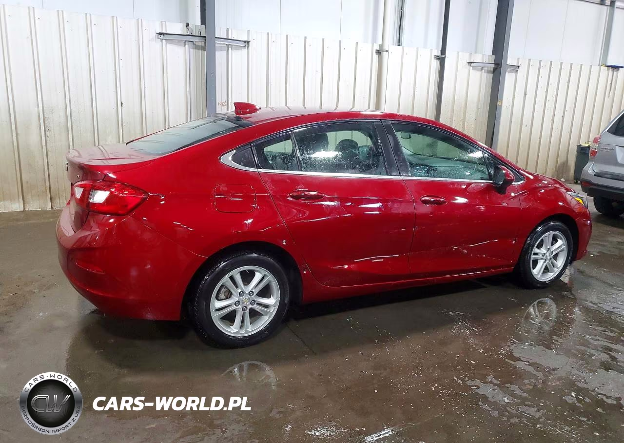 2018 Chevrolet Cruze Lt VIN:1G1BE5SM9J7174755 - 3