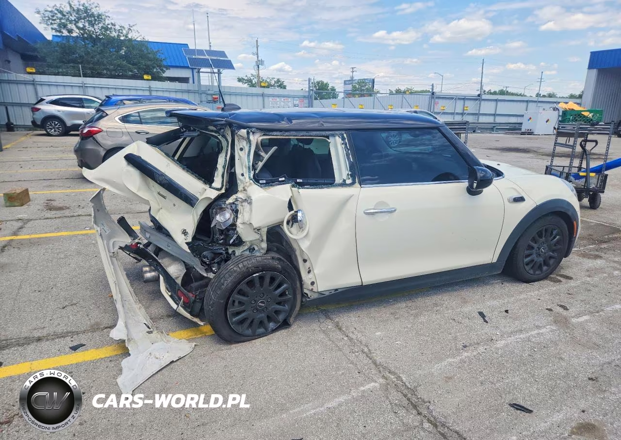 2015 Mini Cooper S VIN:WMWXP7C59F2A33246 - 3