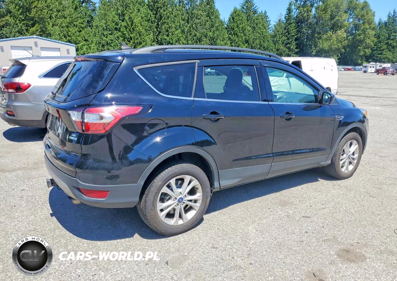 2018 Ford Escape Se VIN:1FMCU9GDXJUD44813 - 3