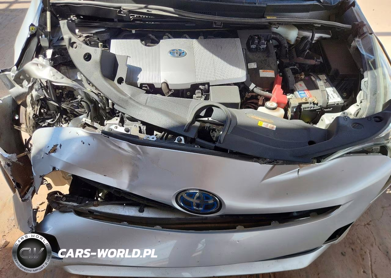 2018 Toyota Prius Four Touring VIN:JTDKARFU5J3551271 - 11