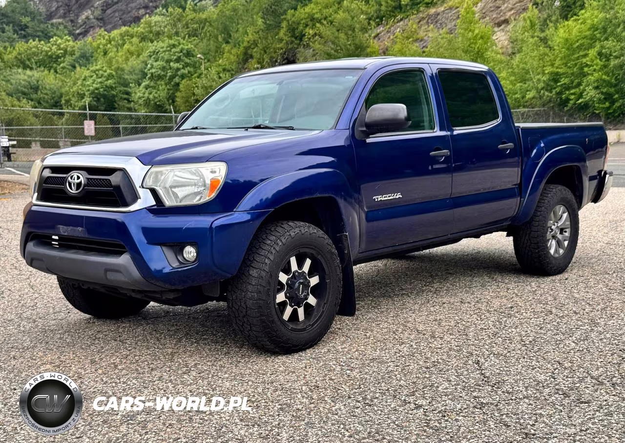 2015 Toyota Tacoma V6 VIN:3TMLU4EN6FM200996 - 2