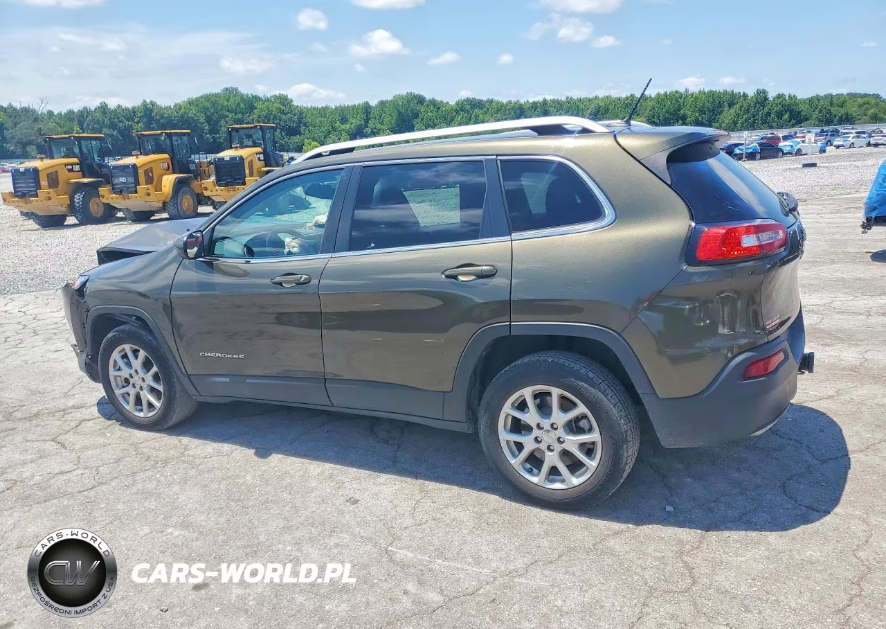 2015 Jeep Cherokee Latitude VIN:1C4PJLCS6FW517075 - 2