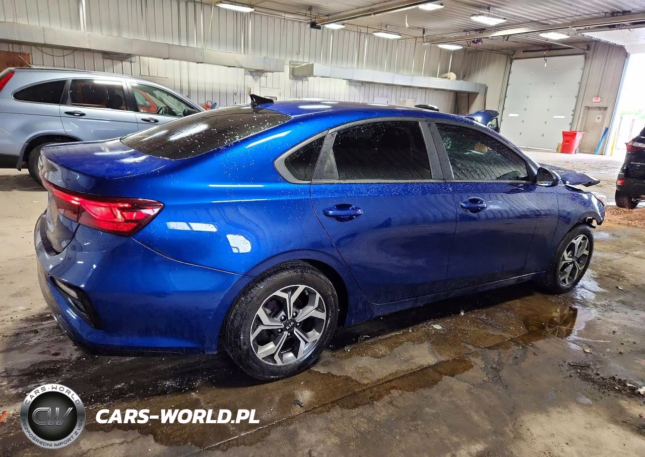 2020 Kia Forte Lxs VIN:3KPF24AD5LE248088 - 3