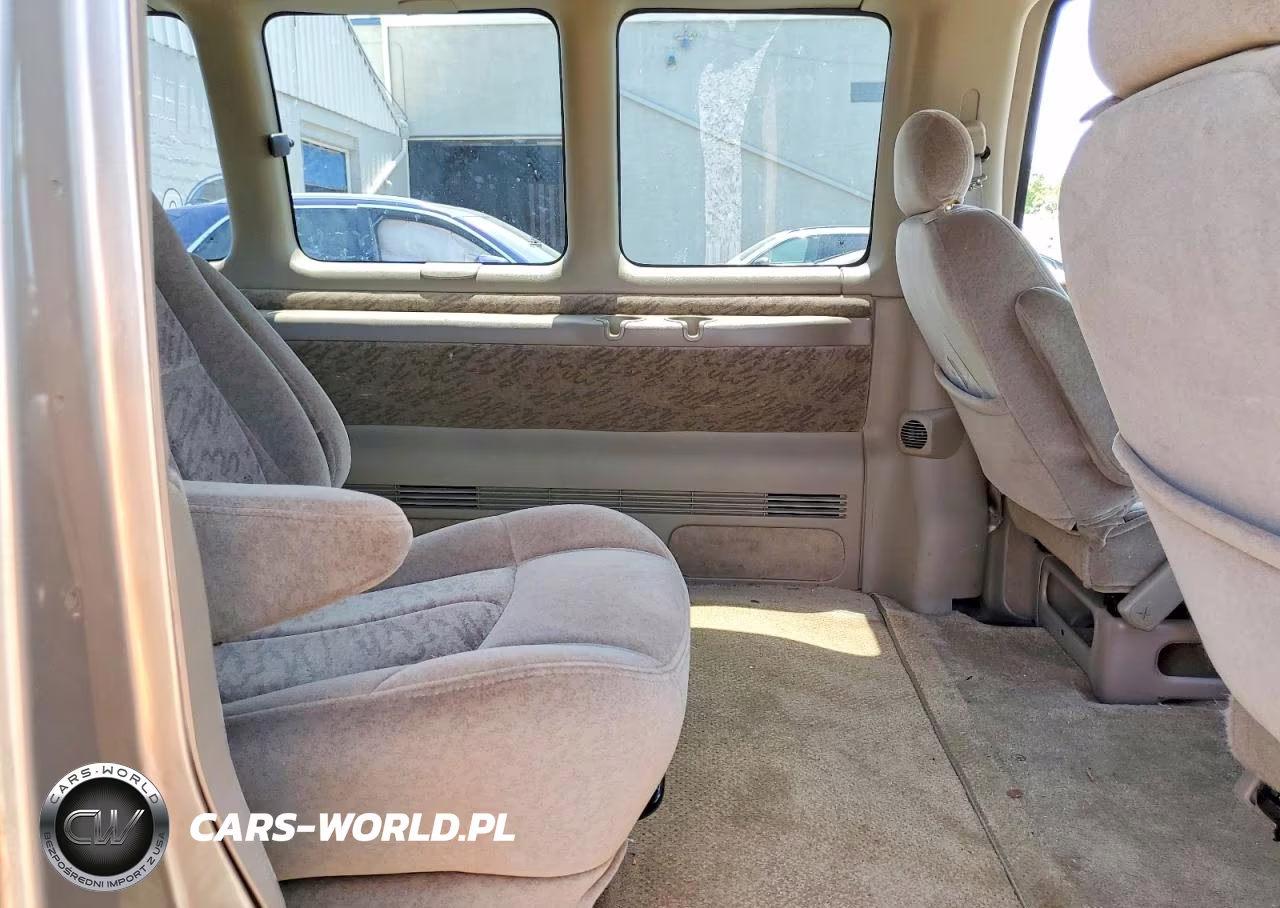 2001 Chevrolet Express G1500 VIN:1GNFG65R211227130 - 11