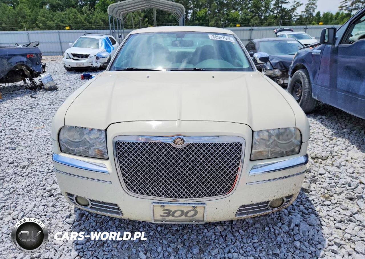 2010 Chrysler 300 Touring VIN:2C3CA5CV0AH158192 - 5