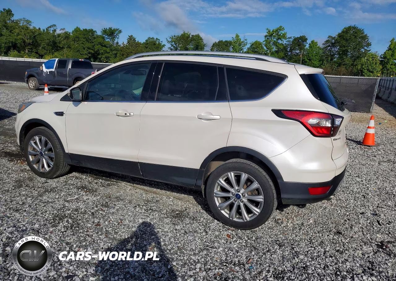 2017 Ford Escape VIN:1FMCU9JD1HUC37605 - 2