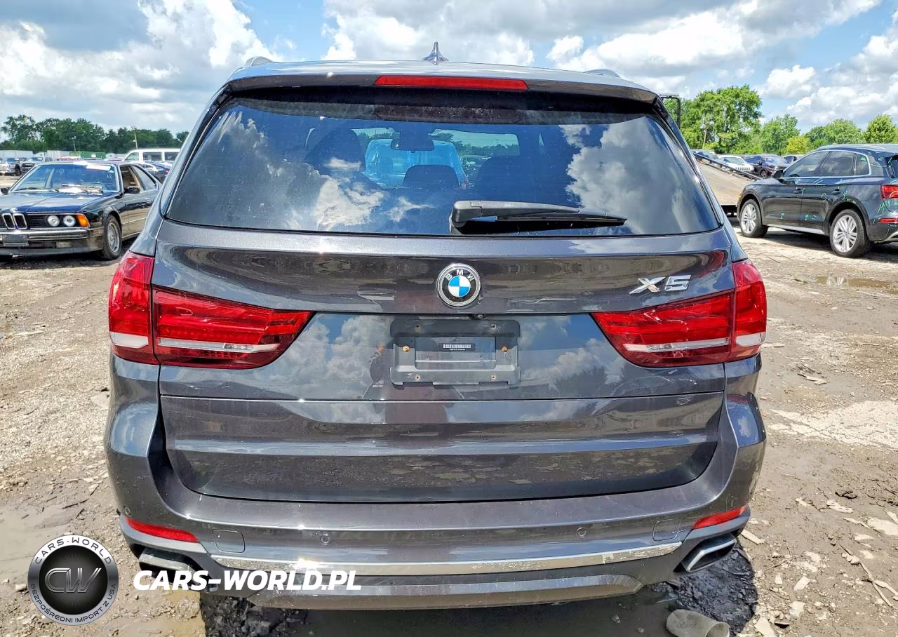 2018 BMW X5 Xdr40E VIN:5UXKT0C57J0W00344 - 6