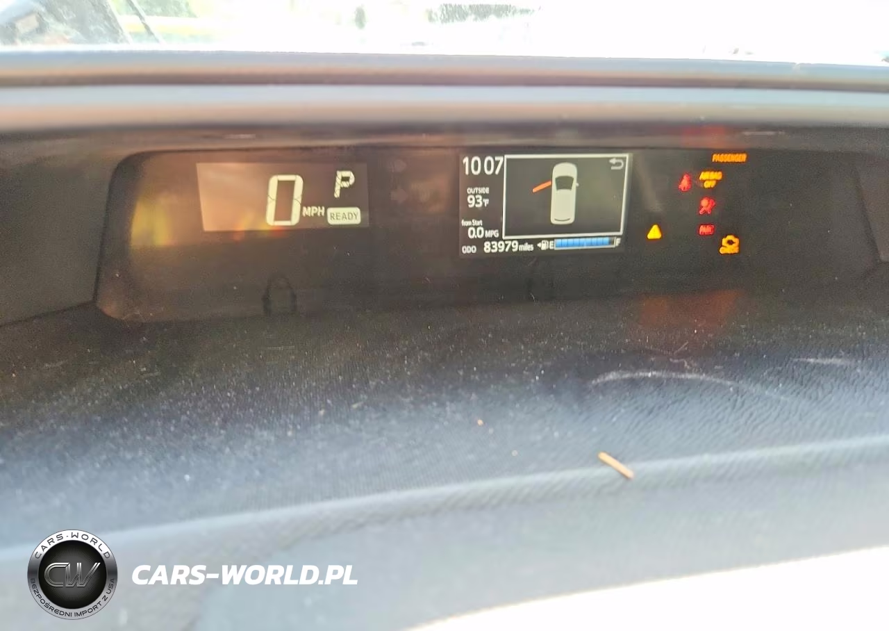2018 Toyota Prius C One VIN:JTDKDTB36J1602998 - 9