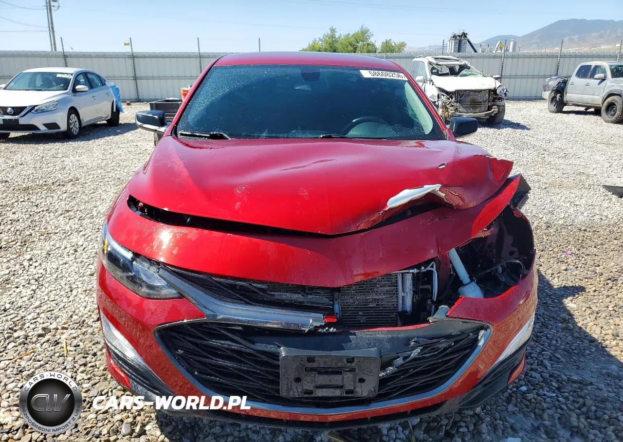 2019 Chevrolet Malibu Rs VIN:1G1ZG5ST5KF200338 - 5
