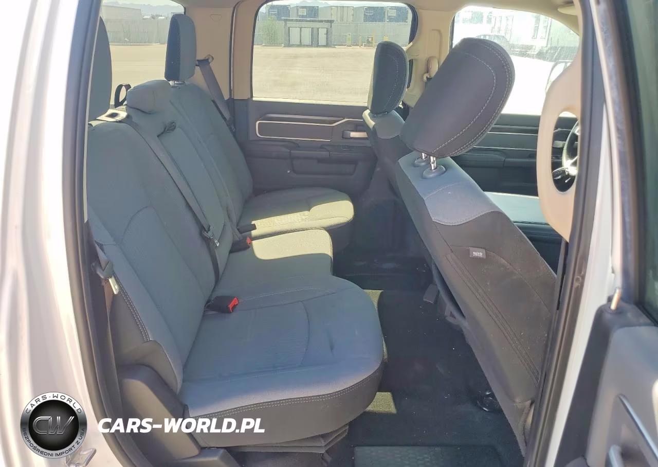 2020 Ram 2500 Big Horn VIN:3C6UR5DL1LG252744 - 11