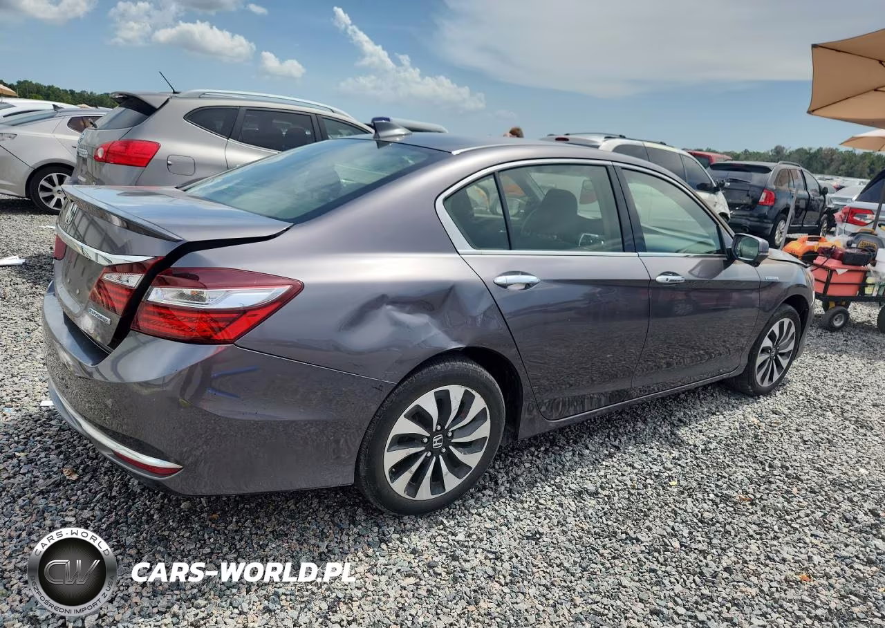 2017 Honda Accord Hybrid VIN:JHMCR6F33HC006651 - 3