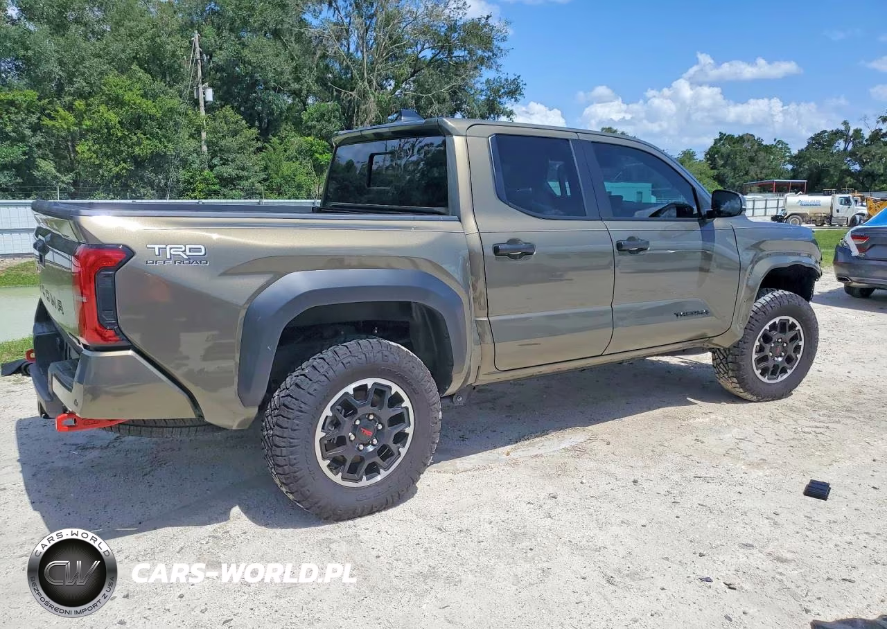 2025 Toyota Tacoma Trd Off-Road Hv VIN:3TYLC5LN0ST039054 - 3
