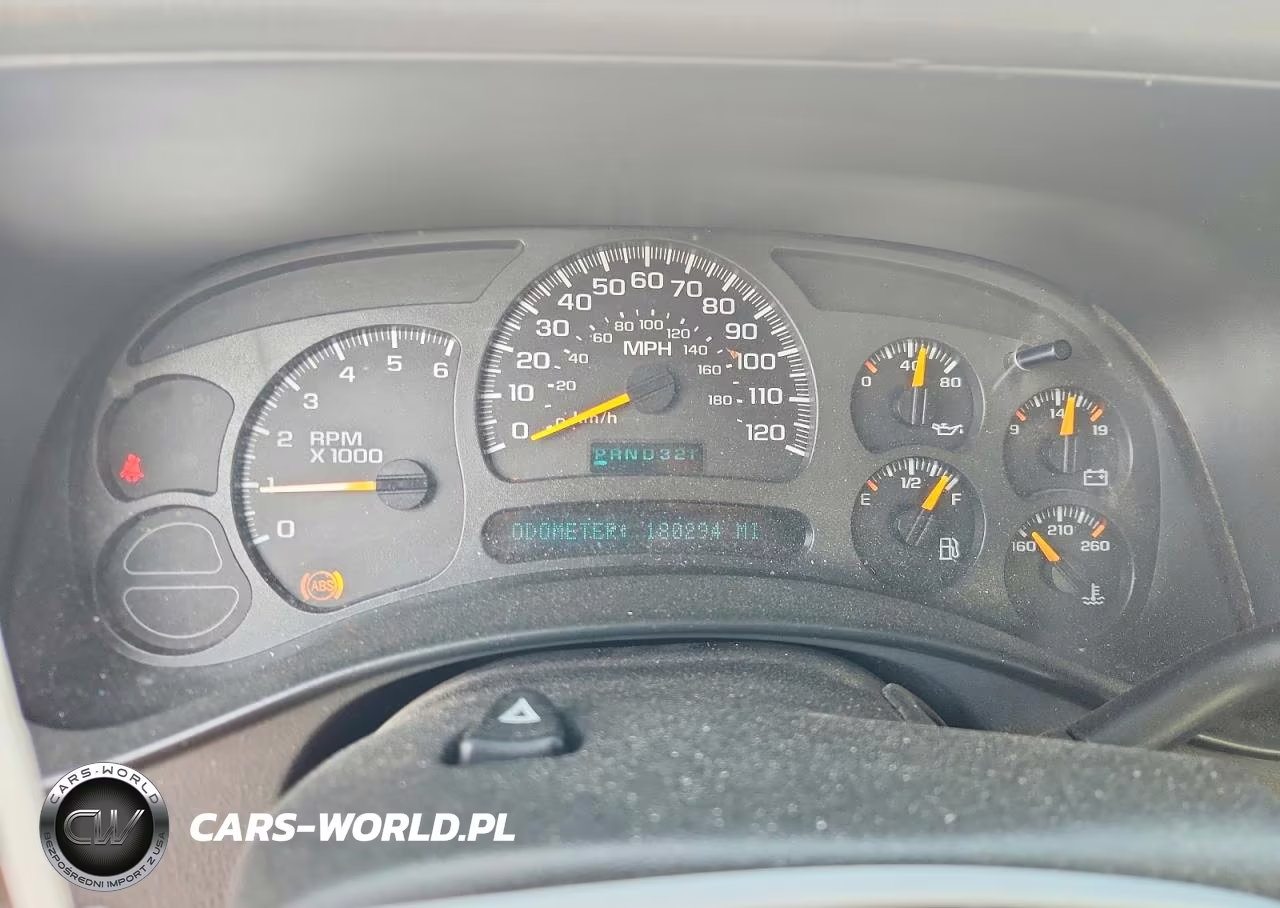 2003 Chevrolet Silverado C1500 VIN:2GCEC19T831231978 - 9